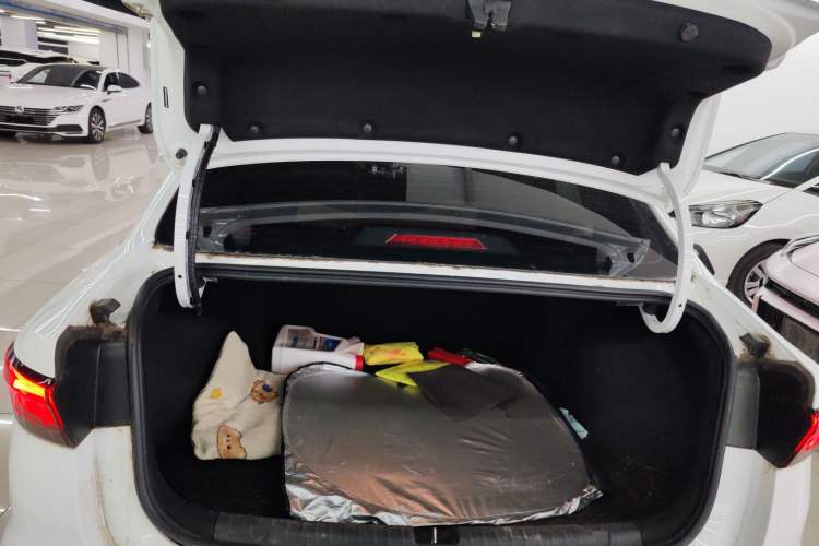 Used Geely Auto Emgrand 2022 4th Generation 1.5L CVT Luxury Model
