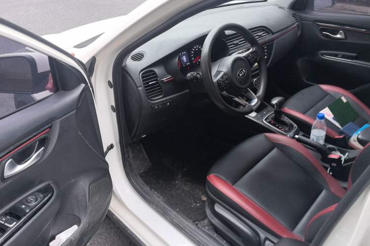 Used Kia KX Cross 2017 1.4L AT GLS