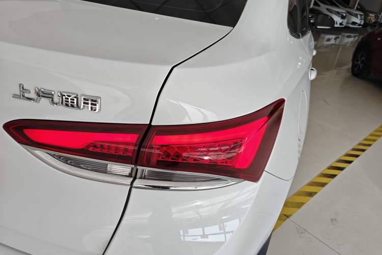 Used Buick GT 2019 18T Automatic Connected Elite Model China V Standard Right Rear Taillight