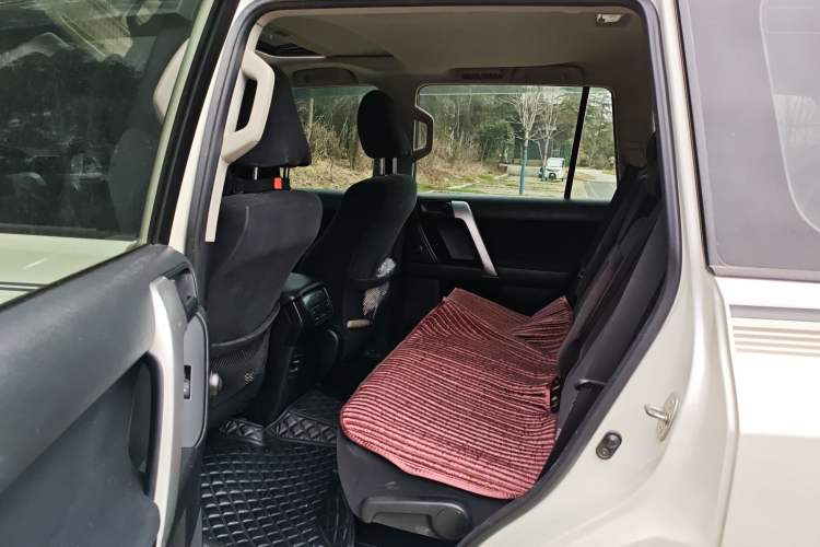 Used Toyota Prado 2015 2.7L TXL Middle East Version
