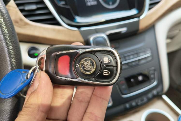 Used Buick GL8 2018 ES 28T Comfort Model China VI Standard
