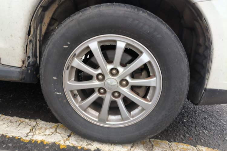 Used Mitsubishi ASX 2013 2.0L CVT Two-Wheel Drive Luxury Edition