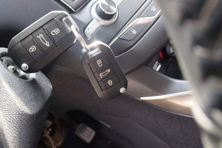 Used Peugeot 408 2015 1.2T Automatic Luxury Edition
