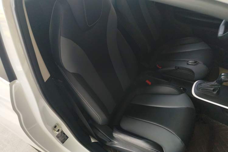 Used Roewe Clever 2022 311km QiQi BoBo Edition