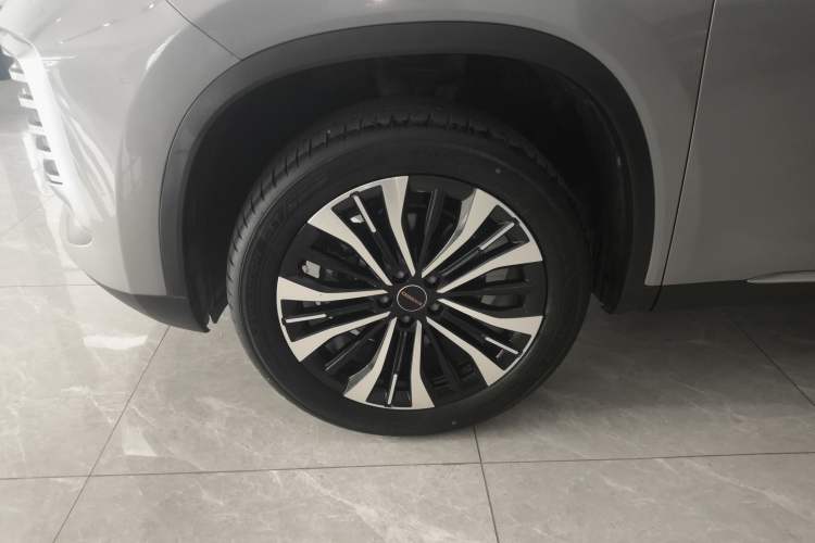 Used EXEED Lingyun 2024 300T Two-Wheel Drive Starlight Edition Exterior 4