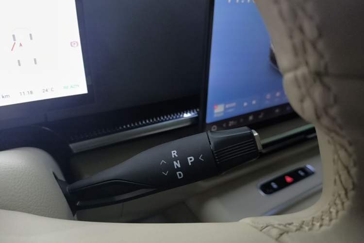 Used VOYAH Dream 2025 PHEV Four-Wheel-Drive Flagship Kunpeng Edition