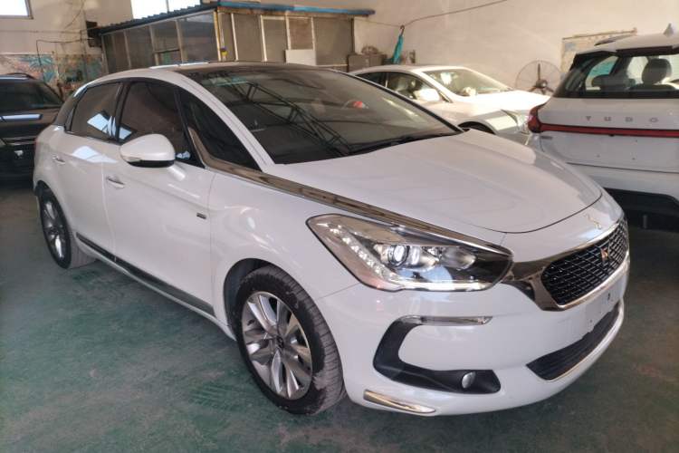 Used DS 5 2015 1.6T Elegant Edition THP160
