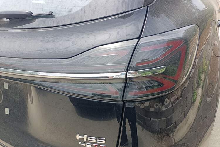 Used Hongqi HS5 2026 Model 2.0T Two-Wheel Drive Qi Xiang Pro Edition
