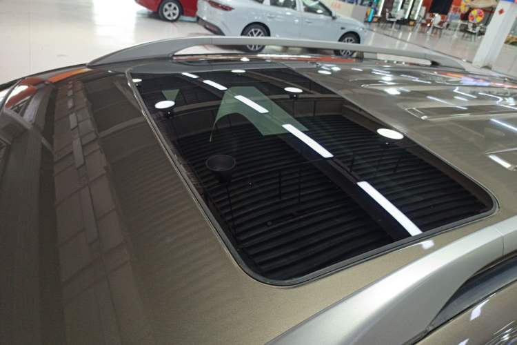 Used Chevrolet Captiva 2015 2.4L 4x4 Flagship Edition 7-Seater