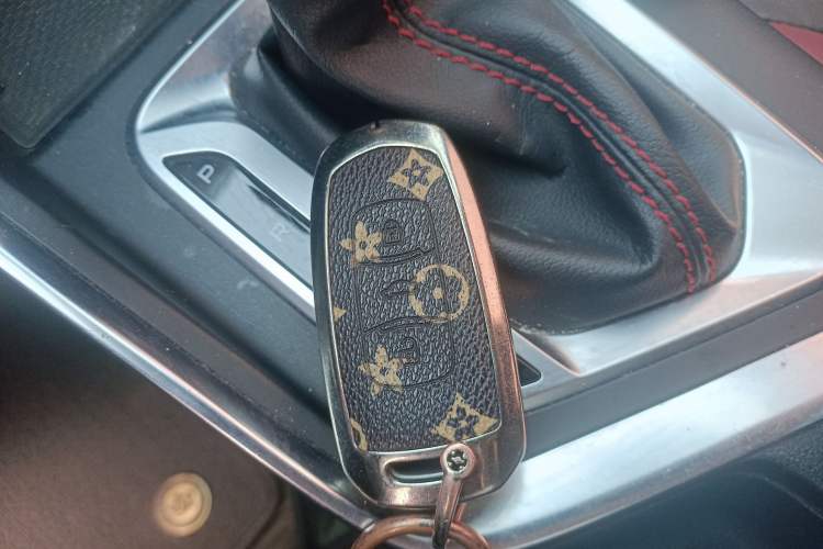 Used Geely Auto Vision X3 2021 PRO 1.5L CVT Deluxe Model