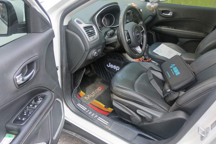 Used Jeep Compass 2017 200T Automatic Family Edition