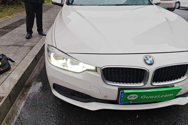 Used BMW 3 Series 2017 318i Fashion Model