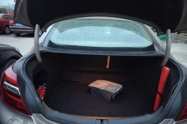 Used Buick Regal 2014 2.0L Leading Fashion Edition