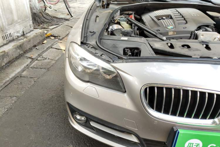 Used BMW 5 Series 2013 530Li Leading Model
