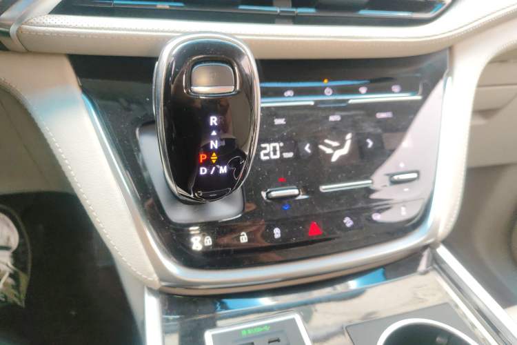 Used Buick GL8 2022 ES Landtrek 653T Comfort Edition