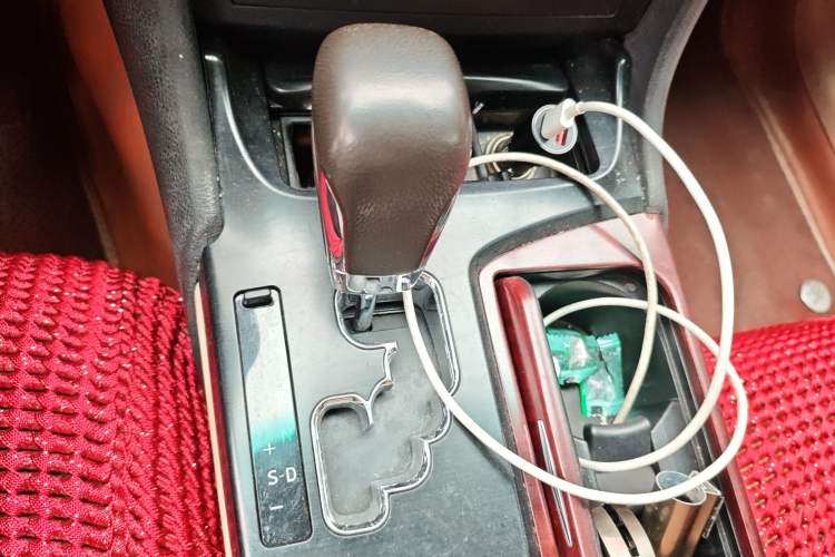 Used Toyota Crown 2010 2.5L Royal Leather Sunroof Edition
