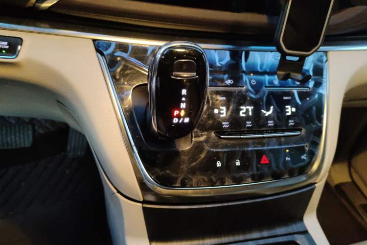 Used Buick GL8 2021 Land Cruiser Executive 652T Premium Model
