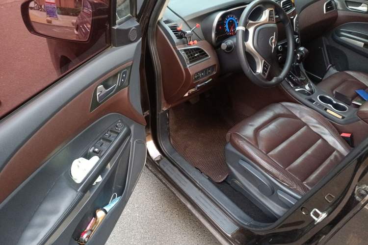 Used Haima V70 2016 1.5T Automatic "Comfort & Enjoyment" 6-Seater
