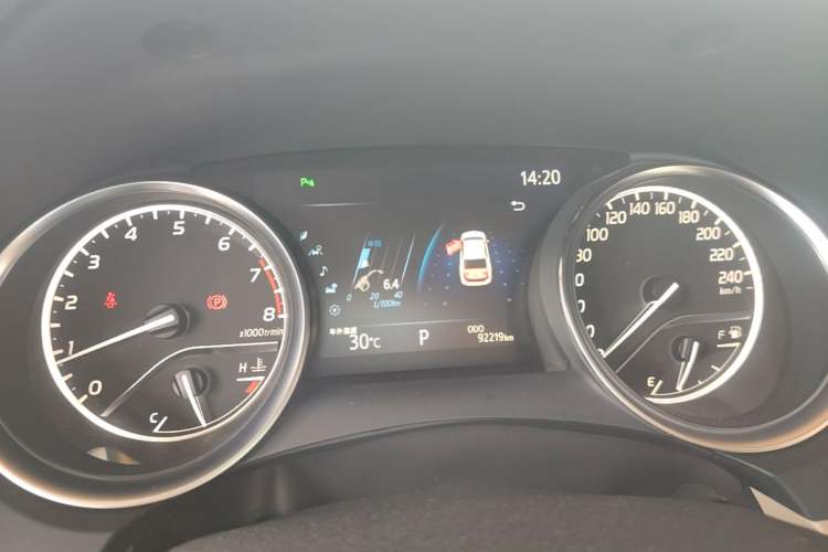 Used Toyota Camry 2019 Revised Version 2.0G Luxury Edition

