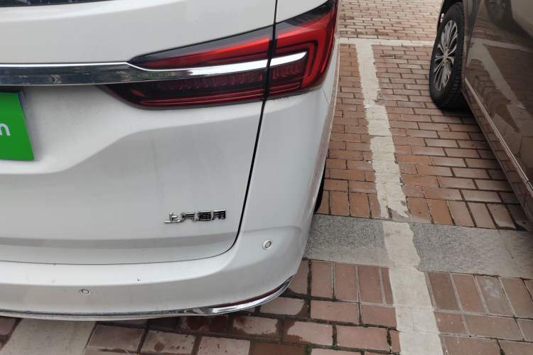 Used Buick GL8 2023 Land Executive Class Deluxe Model