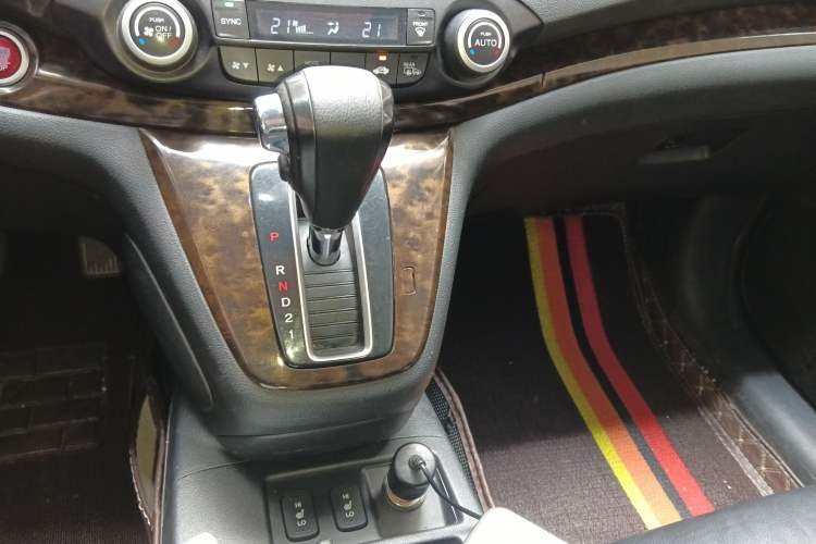 Used Honda CR-V 2013 2.4L two-wheel drive luxury version Gear Lever