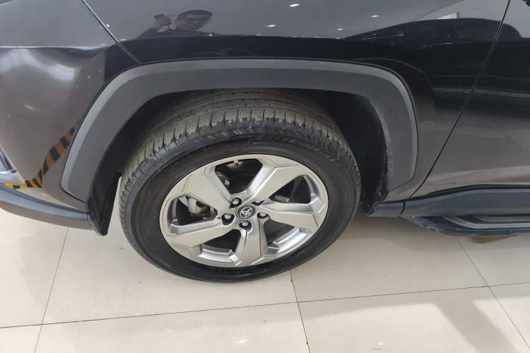 Used Toyota RAV4 2022 2.0L CVT Two-Wheel Drive Fashion Edition Left Front Wheel Hub