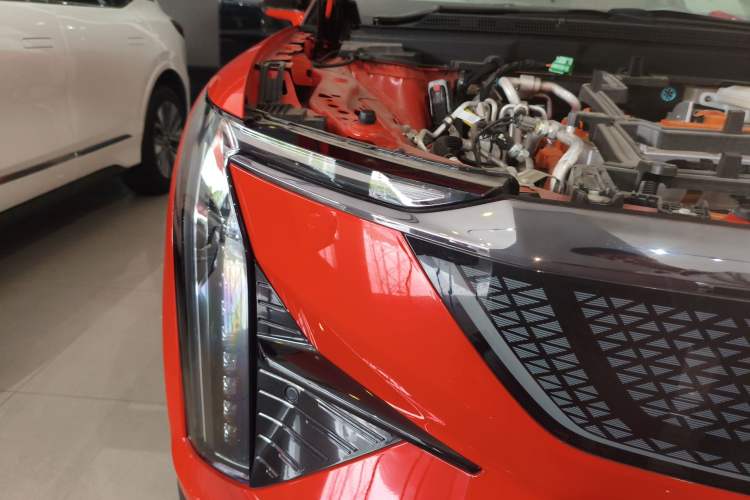 Used Cadillac OPTIQ 2024 Four-Wheel Drive Long-Range Version Right Front Headlight