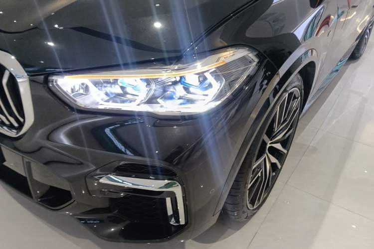 Used BMW X5 2022 Restyled xDrive 40Li Luxury Edition M Sport Package
