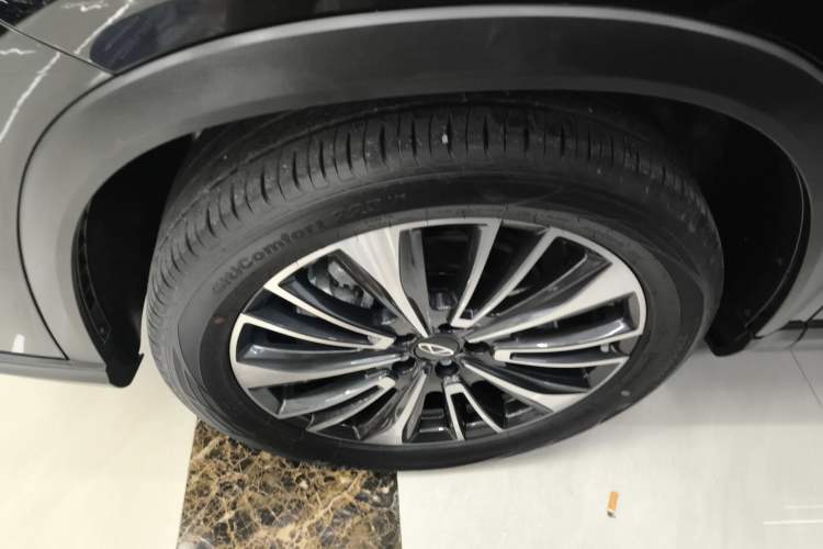 Used Chery Tiggo 8 PRO 2024 Champion Edition 390T Two-Wheel Drive Peak Version 5 Seats