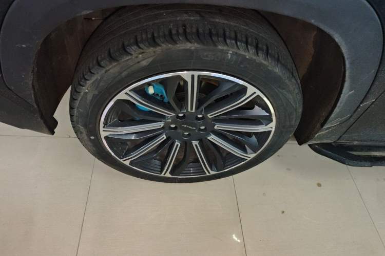 Used JETOUR Dashing i-DM 2023 1.5T DHT Lightning 01
