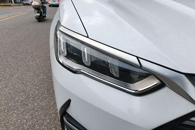 Used BYD Song Pro New Energy 2022 DM-i 110km Flagship Pro Model Right Front Headlight