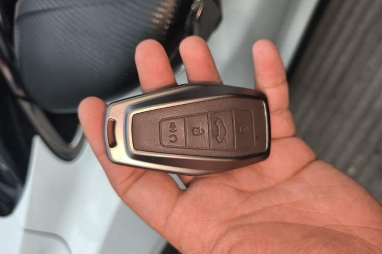 Used Geely Auto Coolray 2019 Sport Version 260T DCT Battle 48V Mild Hybrid China VI Standard
