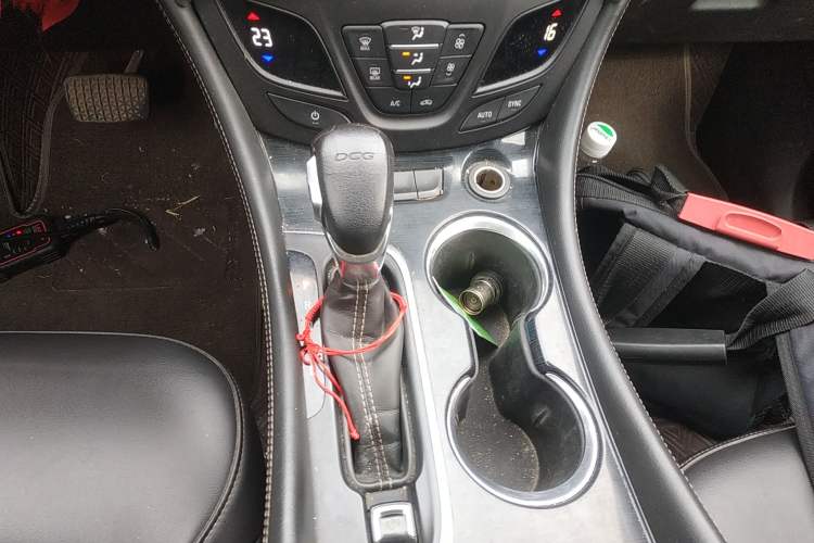 Used Buick Envision 2017 20T Two-Wheel Drive Leading Version Gear Lever