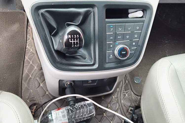 Used JAC Refine M4 2022 2.0 CTI Diesel Manual JingShang Version