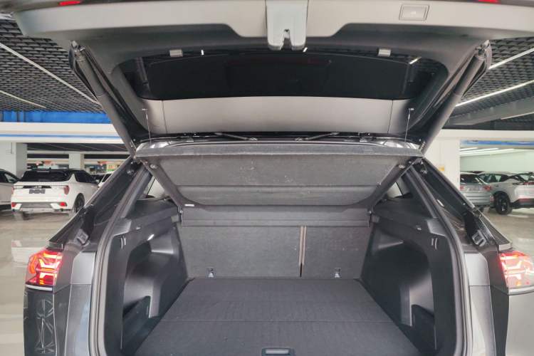 Used Volkswagen Tavendor 2023 380TSI Four-Wheel Drive R-Line Cruise Edition