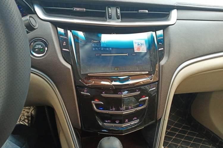 Used Cadillac XTS 2014 28T Comfort Version
