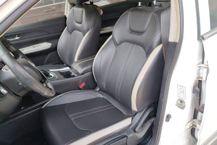 Used Dongfeng Aeolus E70 2023 500 Smart Edition Lithium Iron Phosphate 47.58 kWh Left Front Seat