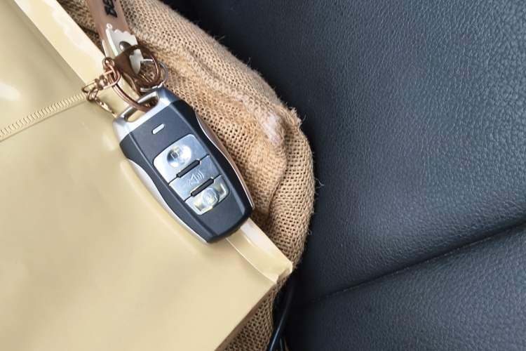 Used Haval H2 2017 Red-Label 1.5T Manual Two-Wheel Drive Luxury Model