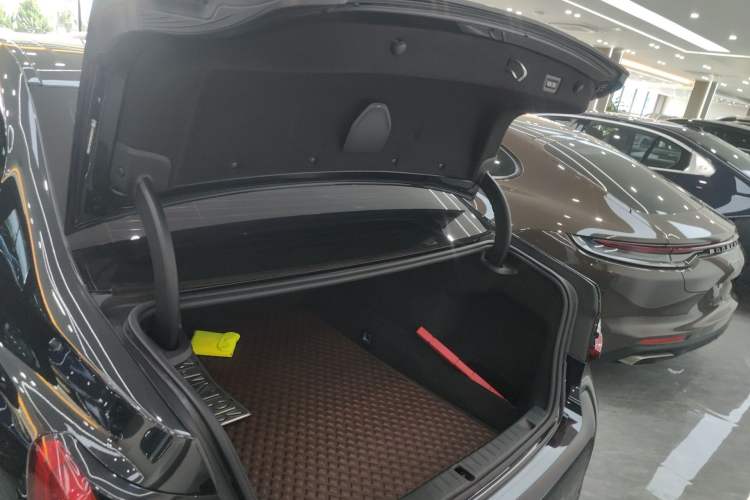 Used BMW 7 Series 2021 740Li Leading Edition Luxury Package