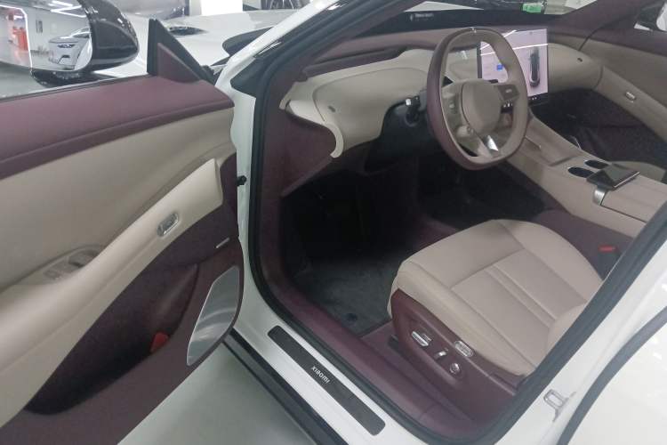 Used Xiaomi Auto YU7 2025 Ultra-Long Range High-Performance All-Wheel-Drive Max Edition
