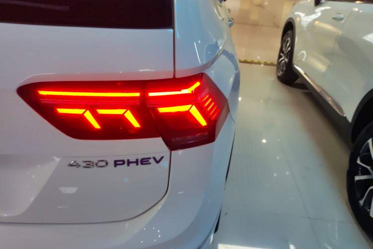 Used Volkswagen Tiguan L New Energy 2023 430 PHEV Plug-in Hybrid Prestige Edition
