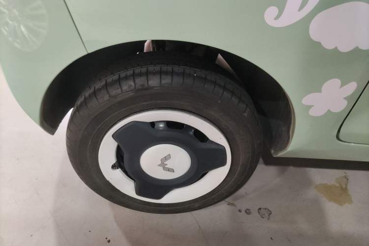 Used Wuling Hongguang MINIEV 2022 Macaron Premium Model – Lithium Iron Phosphate