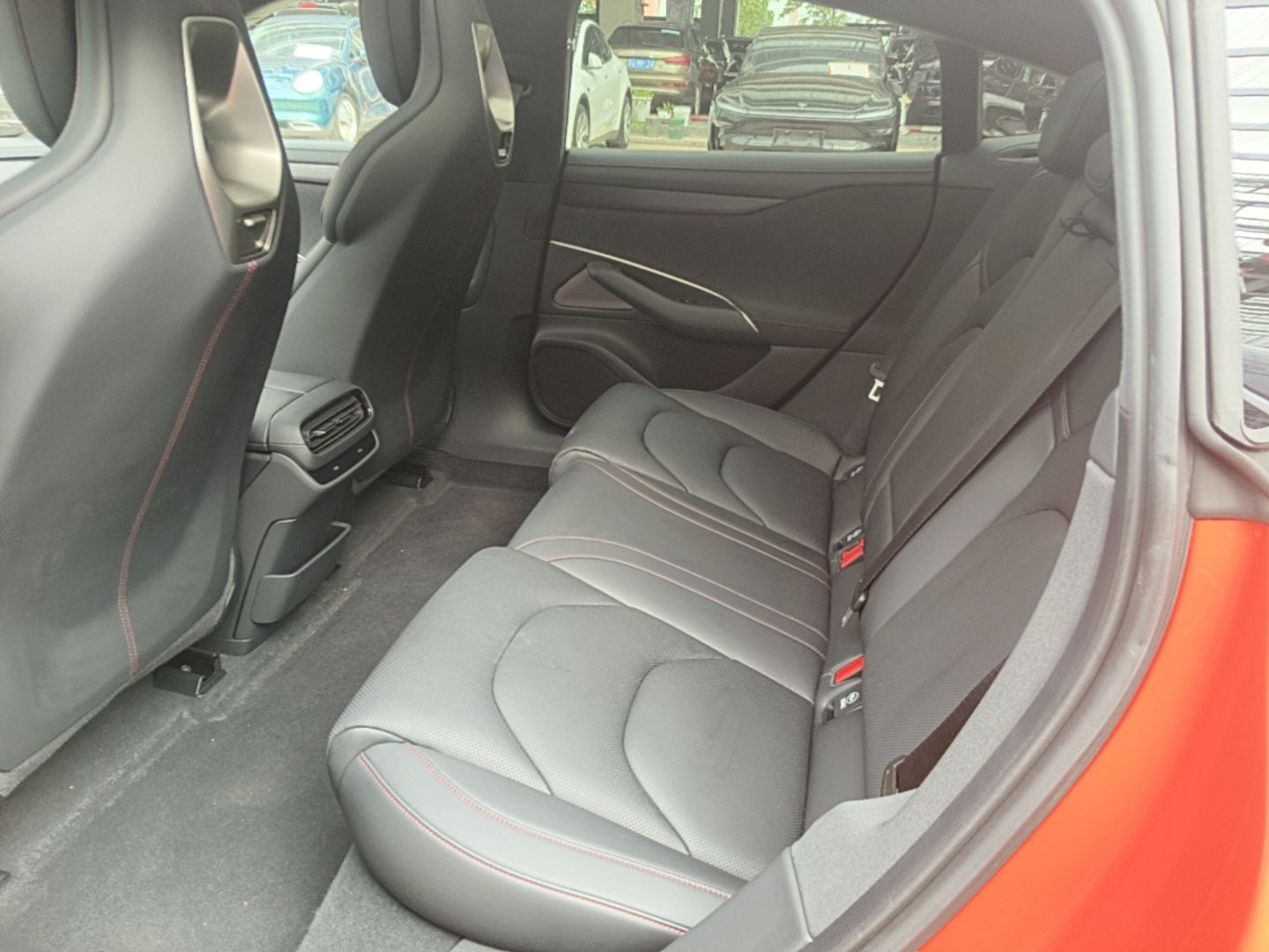 Xiaomi Auto SU7 2024 Four-Wheel Drive Ultra-Long Range Advanced Intelligent Driving Max Edition — снимка 20
