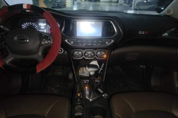 Used GAC Trumpchi GS4 2017 235T Automatic Two-Wheel Drive Luxury Smart Connectivity Version