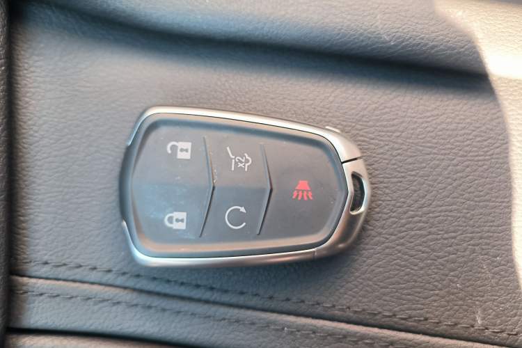 Used Cadillac XT6 2022 2.0T 7-Seater Two-Wheel Drive Luxury Version