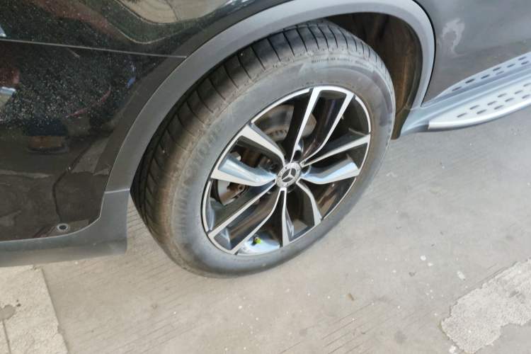 Used Mercedes-Benz GLC 2020 GLC 300 L 4MATIC Dynamic Edition
