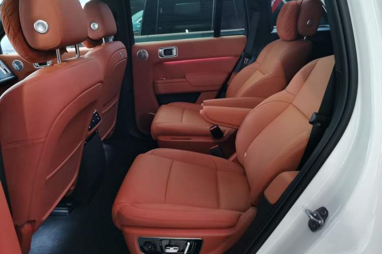 Used Li Auto L8 2025 Ultra Smart Refreshed Edition
