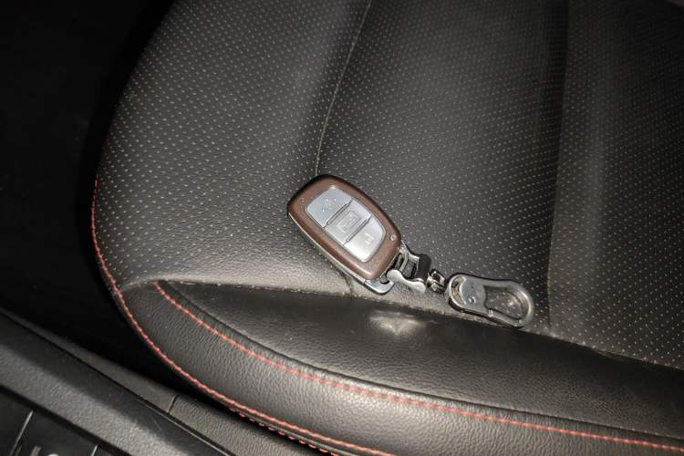 Used Hyundai Elantra (6th Generation / Lingdong) 2018 1.4T Dual-Clutch Xuan Dong · Dynamic Edition Interior 1