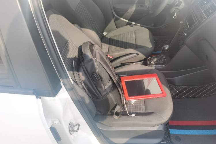 Used Volkswagen Polo 2014 1.6L Automatic Comfort Edition Right Front Seat