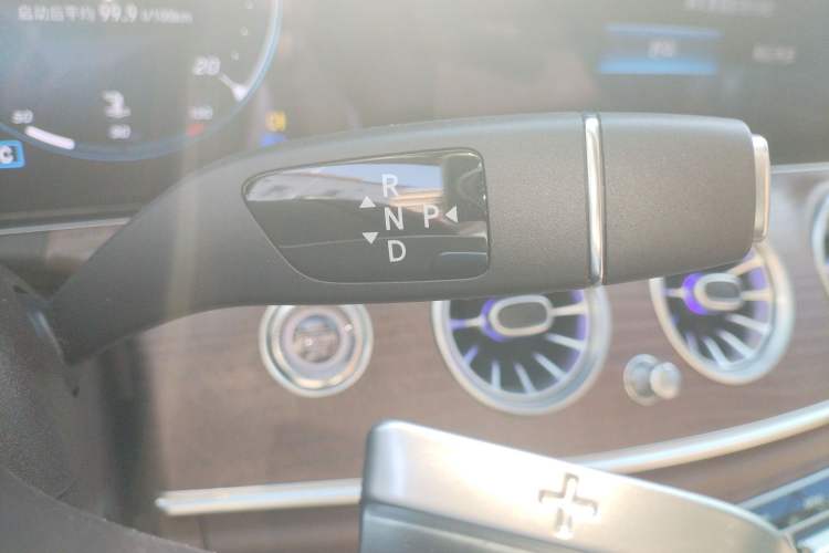 Used Mercedes-Benz E-Class 2022 E 260 L
